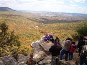 Hawk-Mountain-birders.-300x227